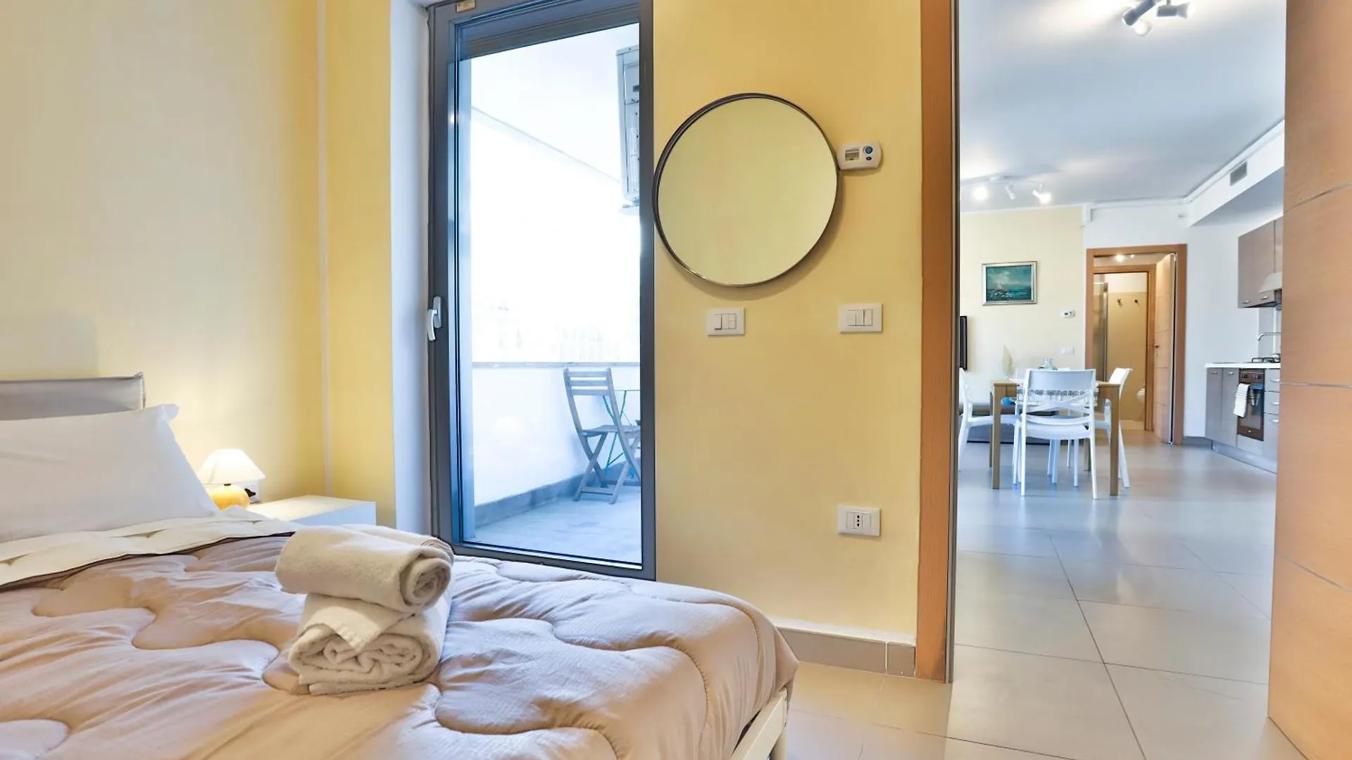 Sebeto Apartments With Parking & Netfilx Napoli 0*,  Italia