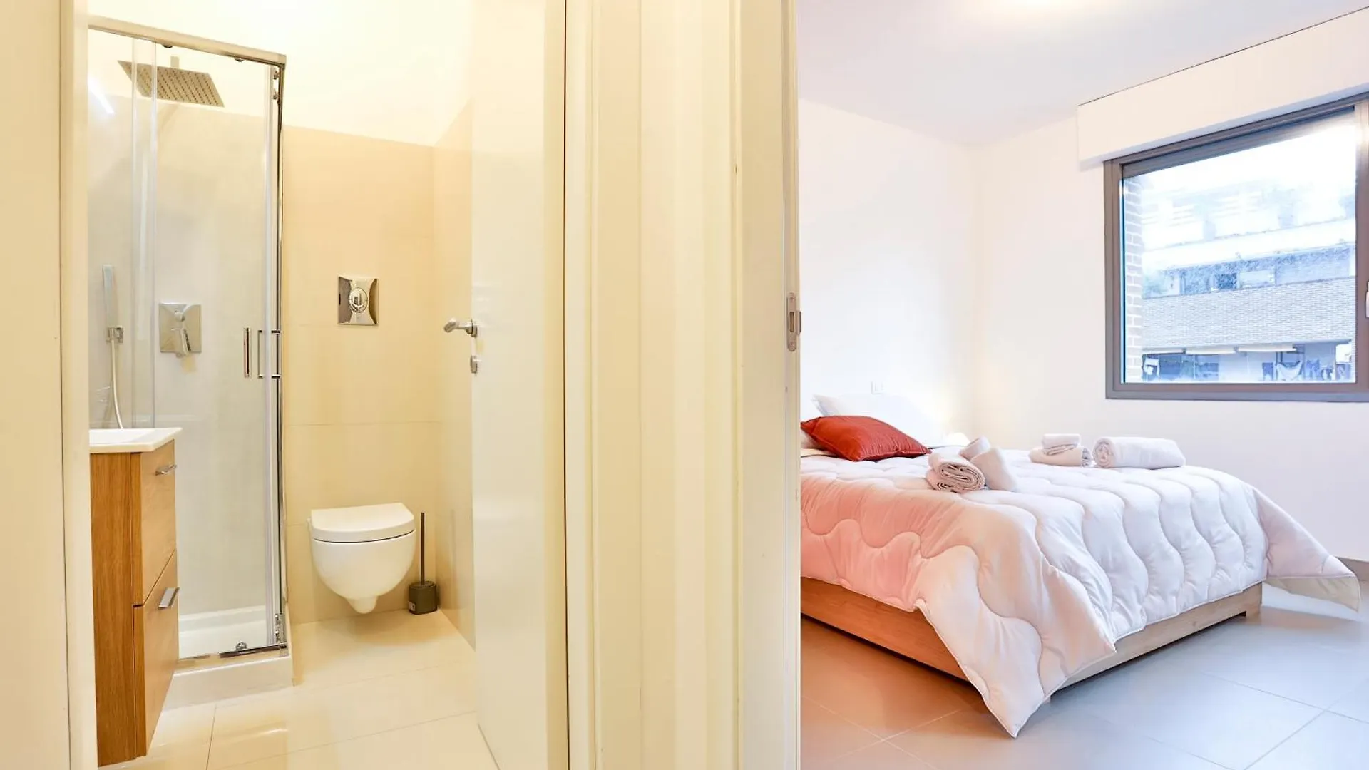 Sebeto Apartments With Parking & Netfilx Napoli 0*,
