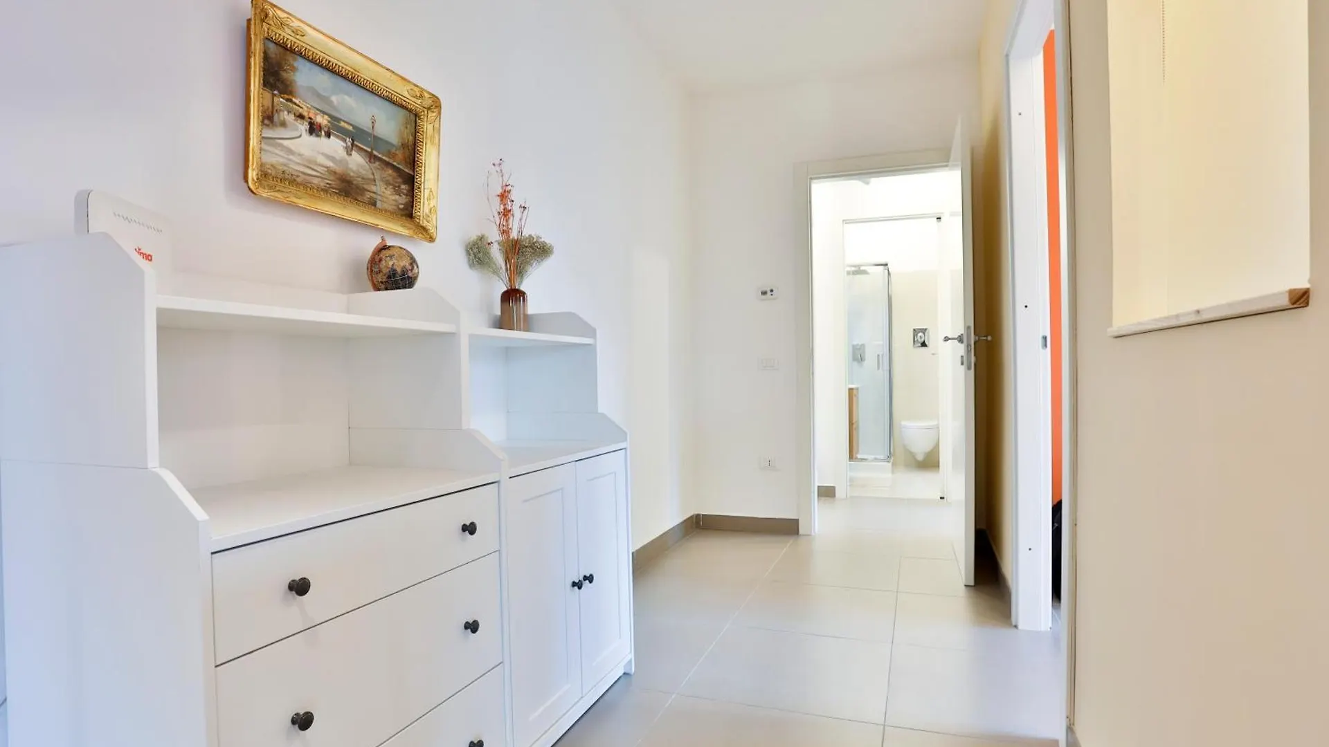 Sebeto Apartments With Parking & Netfilx Naples 0*,