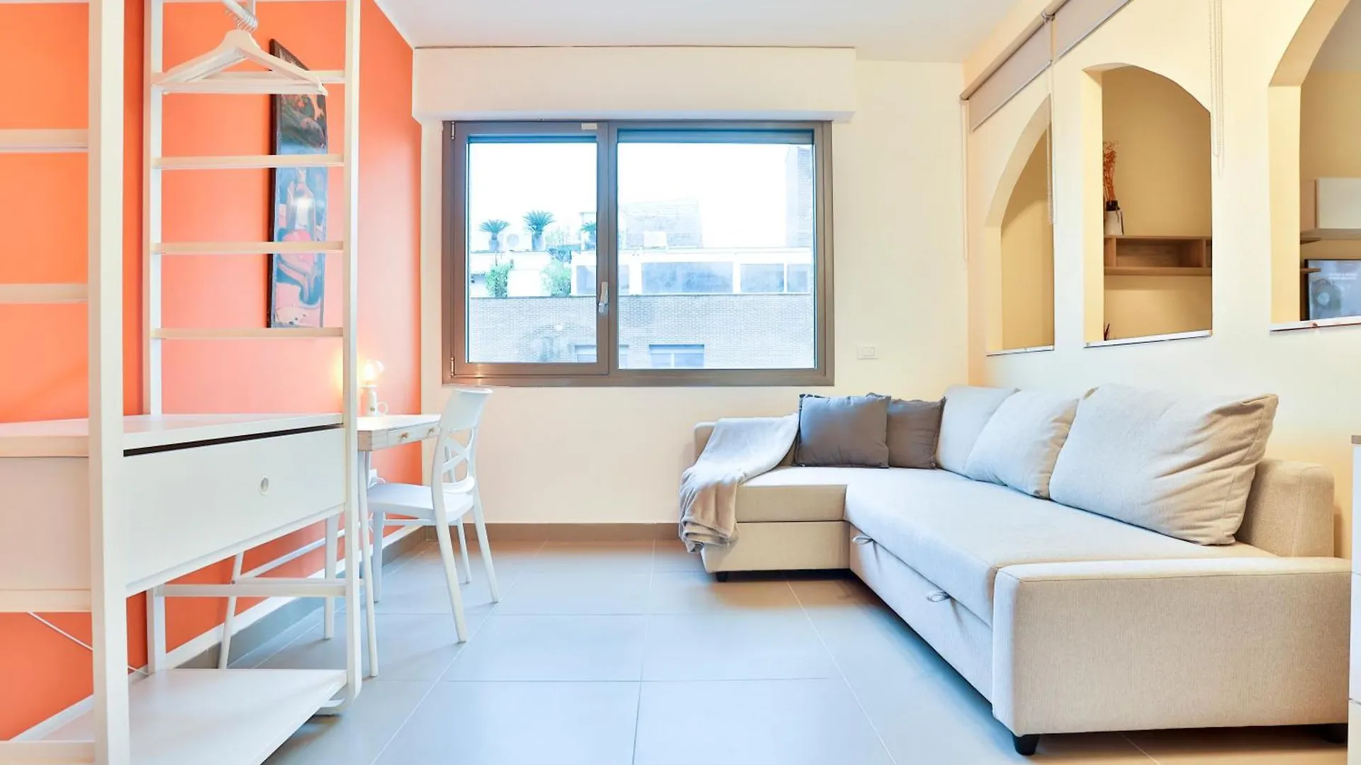 Sebeto Apartments With Parking & Netfilx Naples