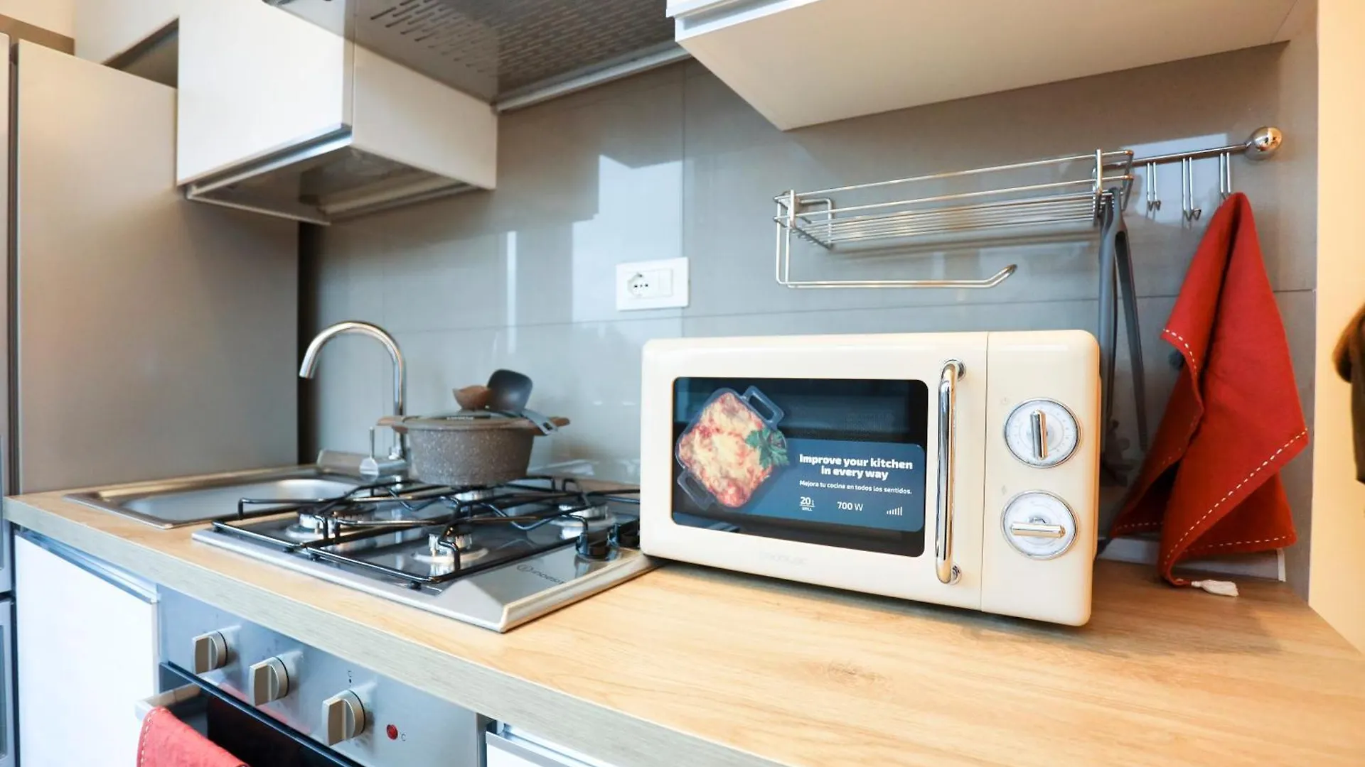 Sebeto Apartments With Parking & Netfilx Naples