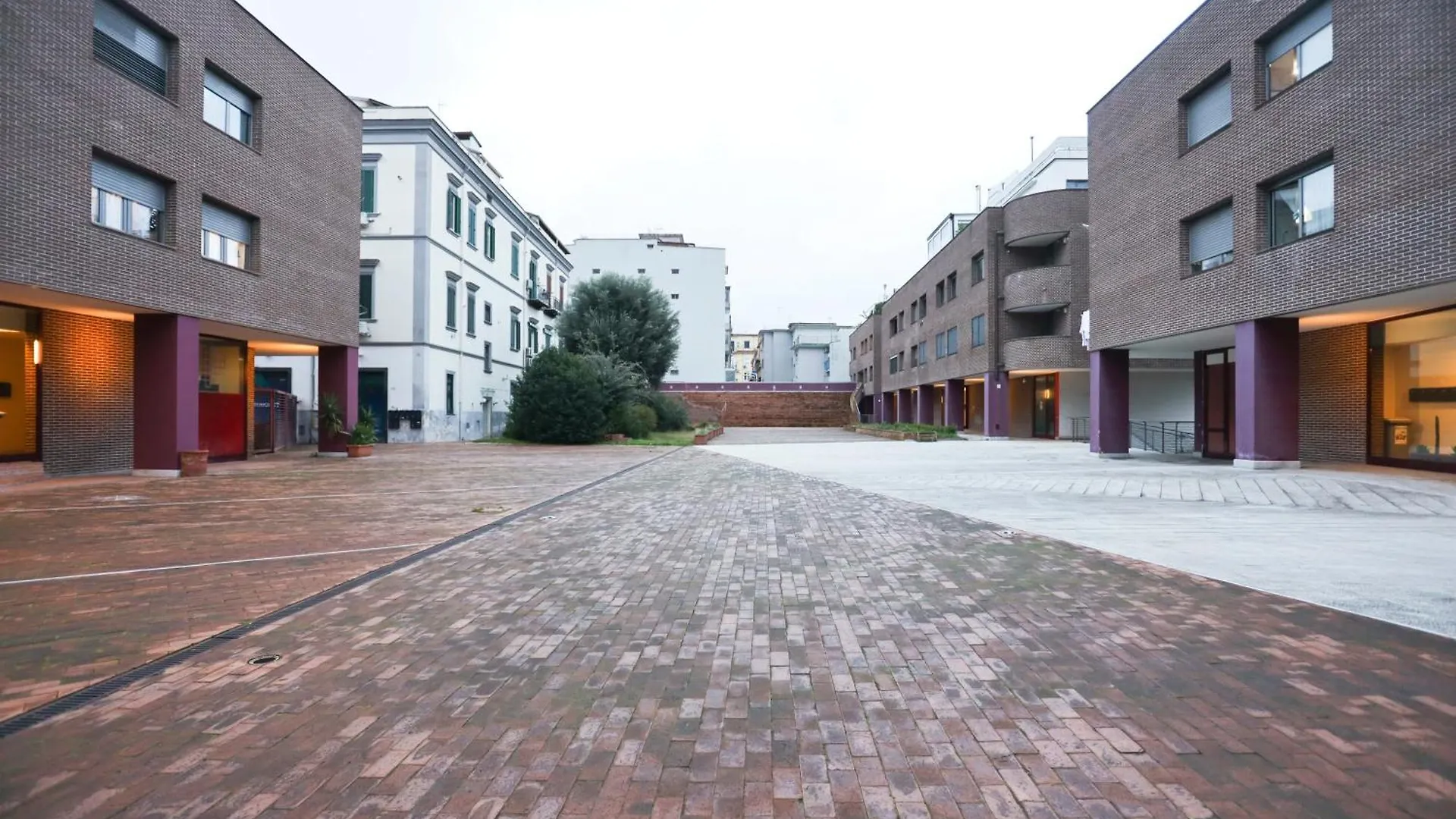 Sebeto Apartments With Parking & Netfilx Naples